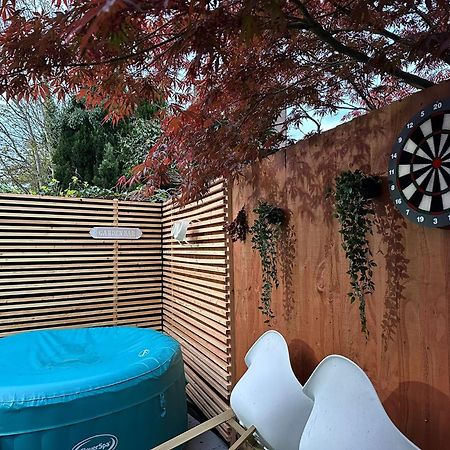 1 Bedroom Apartment With Hot Tub In Cardiff Esterno foto